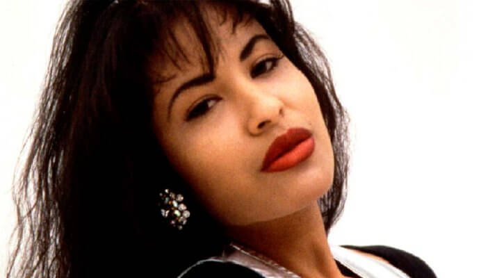 Objetos relacionados con Selena destacan la historia de la publicidad hispana en el Smithsonian