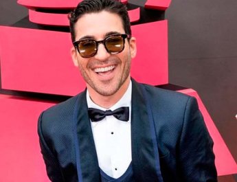 El actor Miguel Ángel Silvestre vuelve a estar soltero