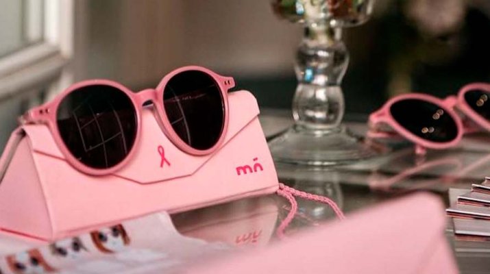 Multiópticas lanza un 'pack' a favor de la lucha contra el cáncer de mama