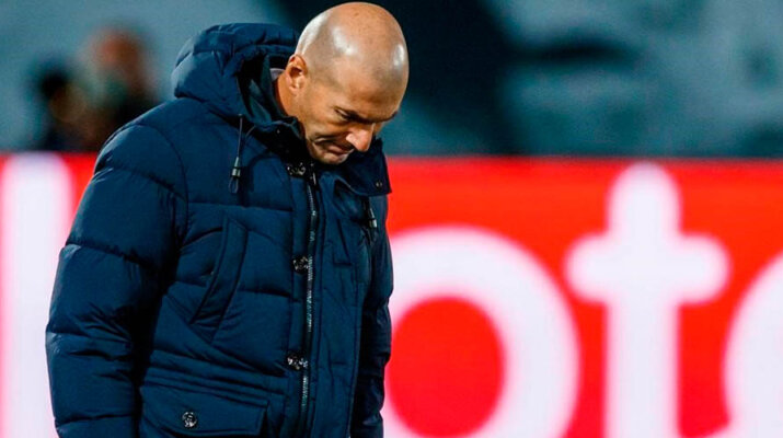 Zidane llega en peligro al Camp Nou