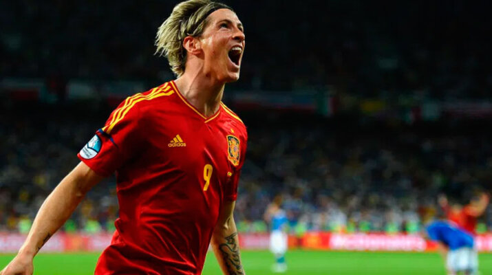 Fernando Torres anunció su regreso al fútbol tras dos años retirado