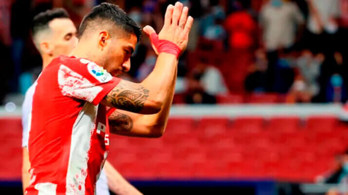 Luis Suárez pidió perdón “por respeto, por cariño y por ser un culé más”