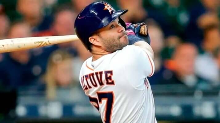 José Altuve impone nueva marca de extrabases para un latino en la Serie Mundial