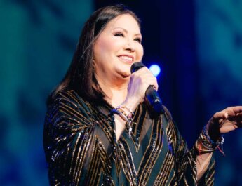Ana Gabriel regresa a los escenarios de Estados Unidos con su gira "Por Amor a Ustedes", de la mano de CMN