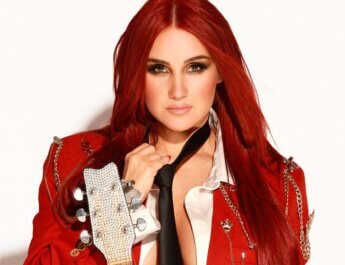 Dulce María hace historia en la portada de Rolling Stone