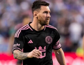 Leo Messi marca con un golazo ante 72,610 fanáticos en el Arrowhead Stadium