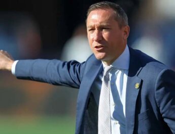 “Sabes que no detienes a Messi”: DT de New England Revolution detalla su plan ante Inter Miami