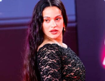 Aumentan rumores de separación entre Rosalía y Jeremy Allen White tras video del actor con otra mujer