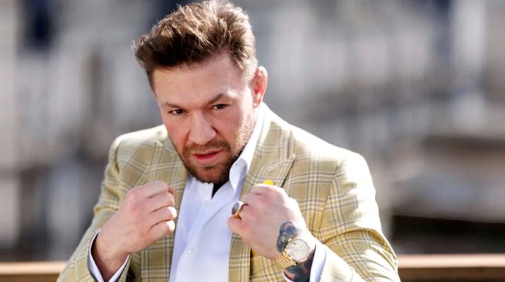 Conor McGregor aseguró que el boxeo sin guantes eleva el deporte de combate “a otro nivel”