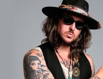 Sergio Tel ata los "Cabos Sueltos" con su nuevo y esperado disco