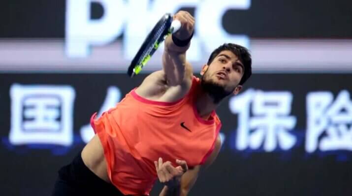 Carlos Alcaraz venció a Sinner y se coronó campeón del Abierto de China