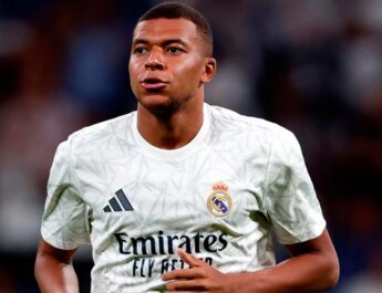 Karim Benzema señala que Mbappé no juega en su posición con el Real Madrid