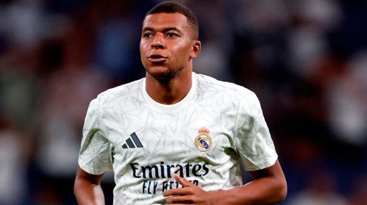 Karim Benzema señala que Mbappé no juega en su posición con el Real Madrid