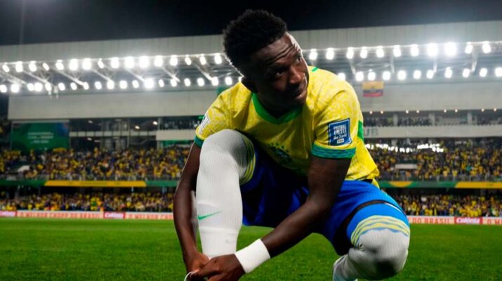 Técnico de Brasil cree que Vinícius Jr. perdió el Balón de Oro por error de los votantes