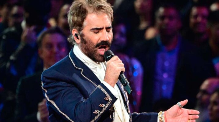 Alejandro Fernández consolida su estatus de leyenda con su cuarto Latim GRAMMY por 'TE LLEVO EN LA SANGRE'