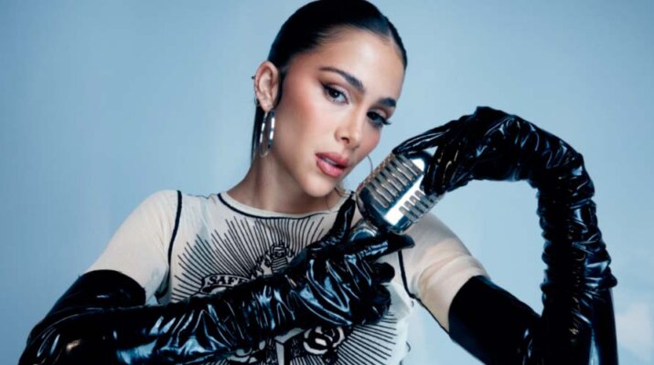 Greeicy cierra el 2024, como invitada especial en Times Square, recibiendo el año nuevo