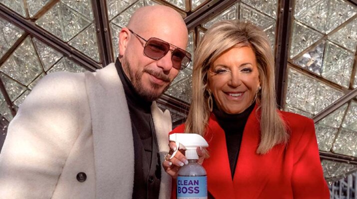 Pitbull y Joy Mangano iluminan el Año Nuevo 2025 en Times Square con Clean Boss