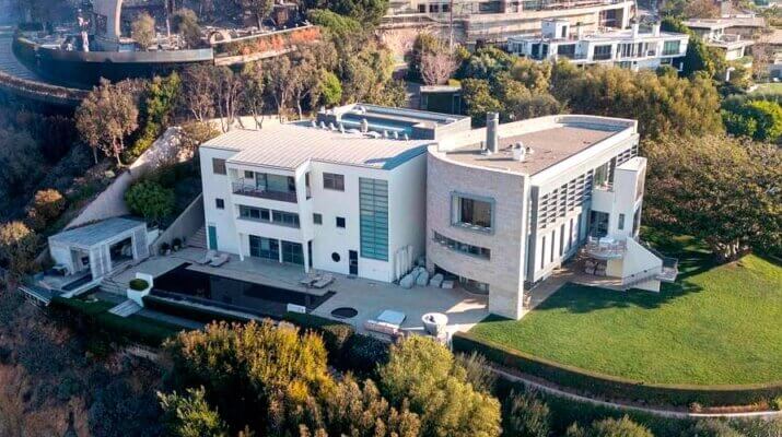 La mansión de Tom Hanks se salvó del incendio en Los Ángeles