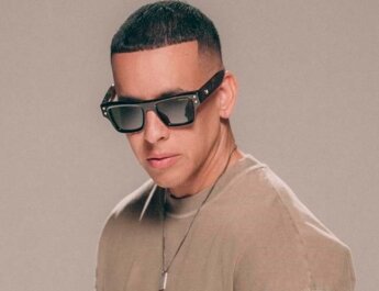 Daddy Yankee estrena el visualizer de "En El Desierto"