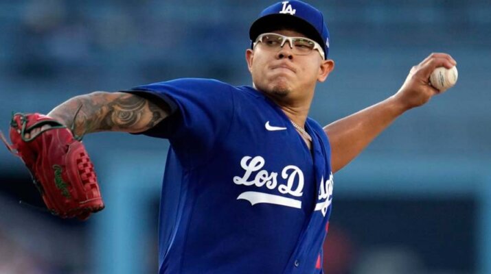El mexicano Julio Urías podría volver a jugar en julio en MLB