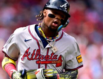 Ronald Acuña Jr. cada vez más cerca de regresar a la acción con Braves