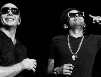 Pitbull y Sensato reviven la Fiesta con “No Te Hagas”, un Tributo al clásico dominicano ‘El Beeper’