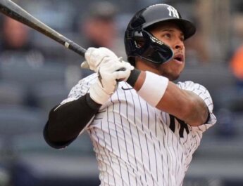 Venezolano Jorbit Vivas se vistió de héroe en triunfo de Yankees ante Rangers