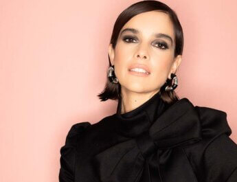 Paula Arenas y Juan Pablo Vega presentan “DOS CORAZONES ROTOS”