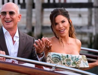 Lauren Sánchez lució un lujoso vestido de novia inspirado en Sophia Loren