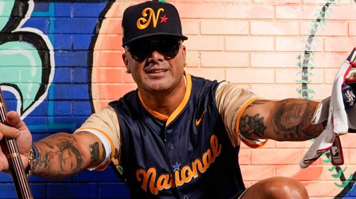 Wisin conecta home run viral en el MLB All-Star Celebrity Softball Game 2025