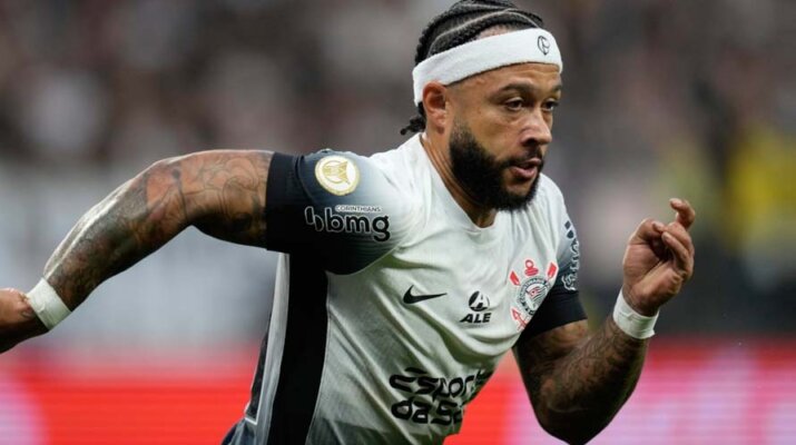 Memphis Depay y Neymar critican el césped artificial en Brasil: “Mata el juego”