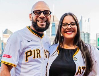 Oscarito y su hija Coral protagonizan noche histórica en honor a Roberto Clemente