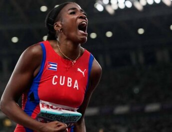 Leyanis Pérez gana el oro en el Mundial de Tokio y destrona a Yulimar Rojas en el triple salto