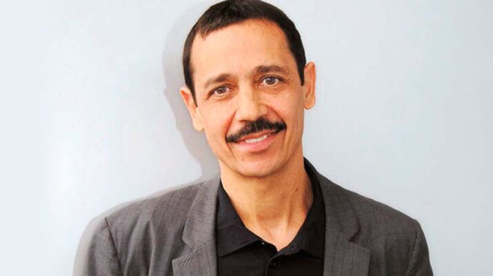 El ícono de la salsa puertorriqueña Eddie Santiago lanza su nuevo sencillo “SIGUE ASÍ”