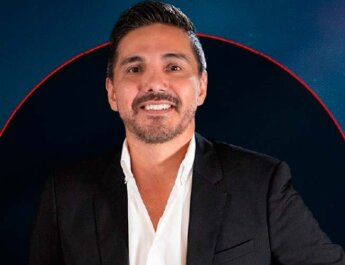 Darwin Robles lleva “El poder de la imaginación” al escenario TEDxUESS