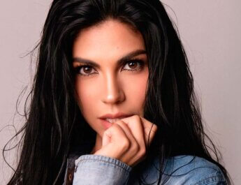 África Zavala, portada en DMH Magazine®