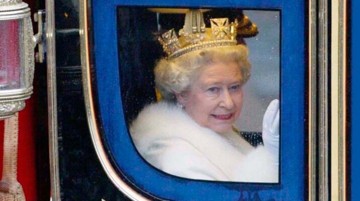 Cien años de Isabel II, la reina que unió dos siglos