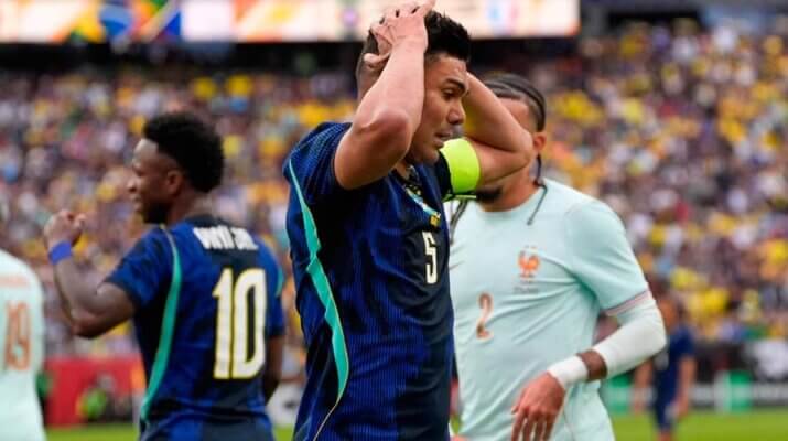 Francia derrota a Brasil con uno menos y gol de Mbappé