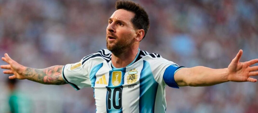 Messi iguala récord de más goles en Mundiales y comanda goleada de 3-0 sobre Argelia