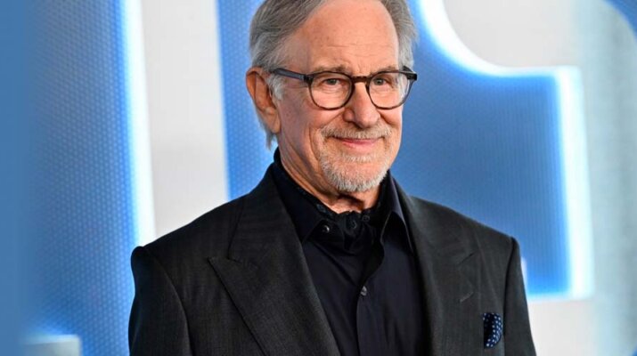 Steven Spielberg rinde homenaje a Sam Neill: “Nunca será olvidado”
