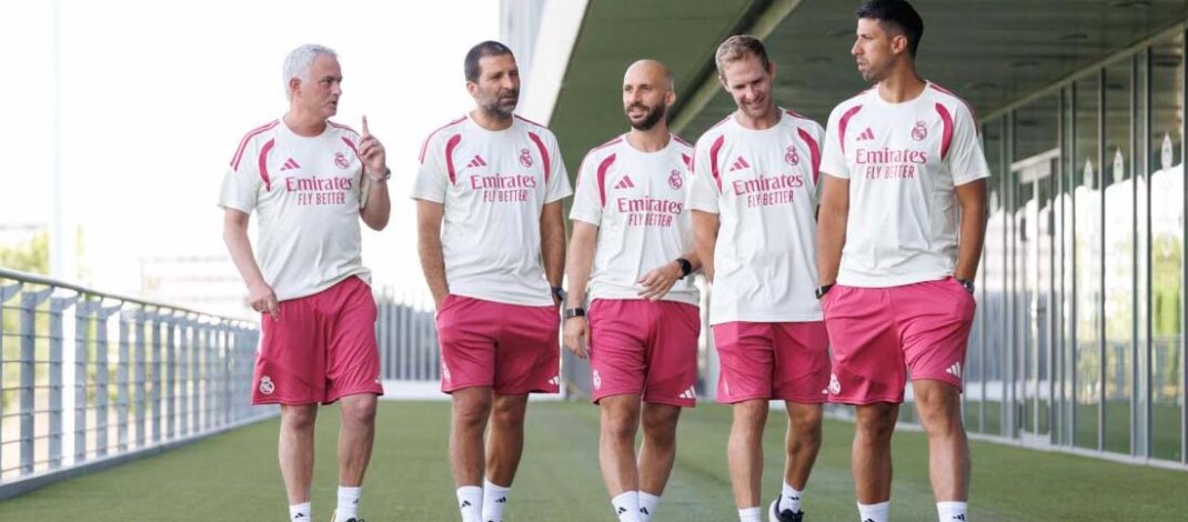 José Mourinho inicia su segunda etapa en el Real Madrid con su primer entrenamiento oficial