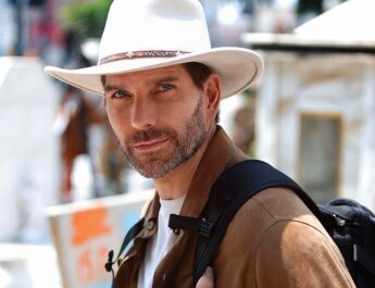 Arap Bethke explora el alma del Día de Muertos "Entre 2 Mundos", nueva serie de HISTORY channel