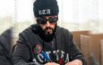 Yandel representa su legado como el único artista latino presente en la colección ALLEN & GINTER 2026 de Topps