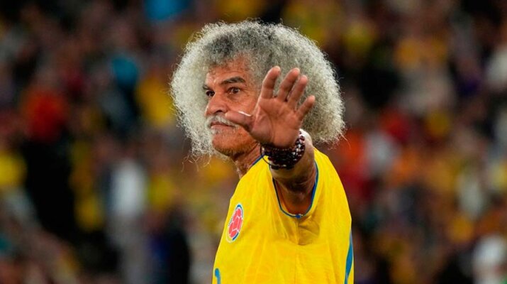 El Pibe Valderrama se rapa y deja atrás su icónica melena
